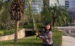 宝贝坐在腿上写作业H